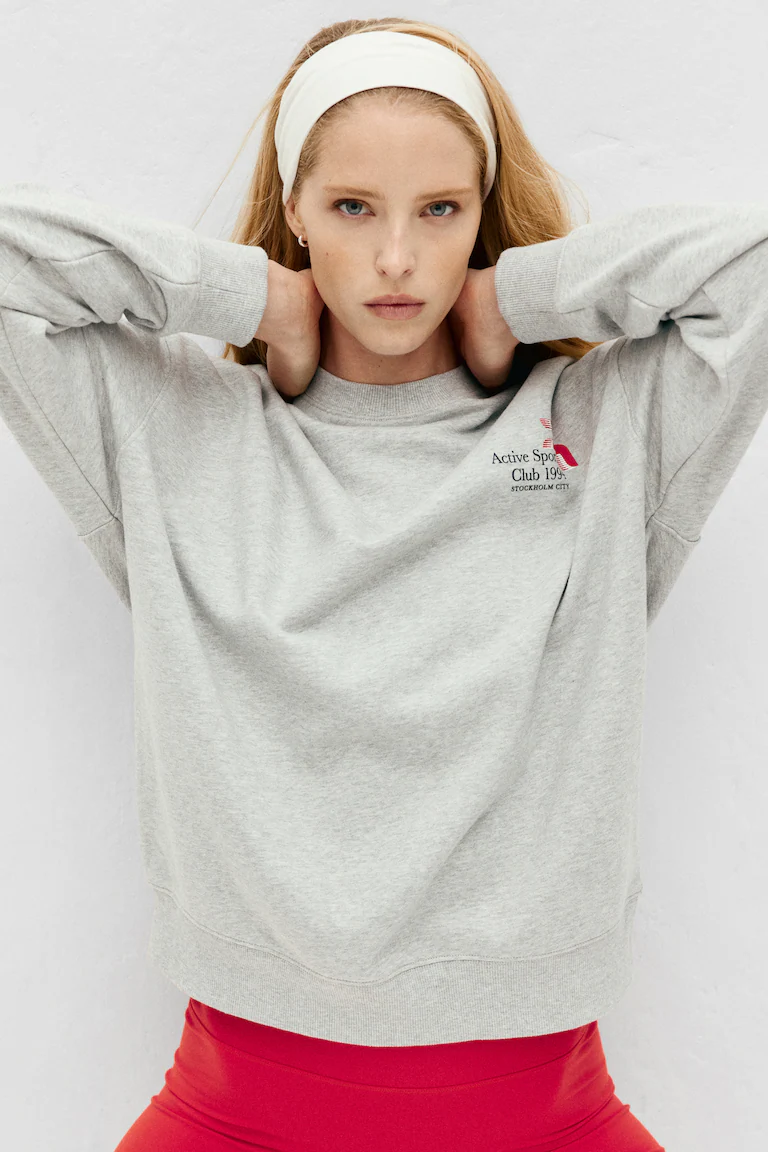 Sweatshirt